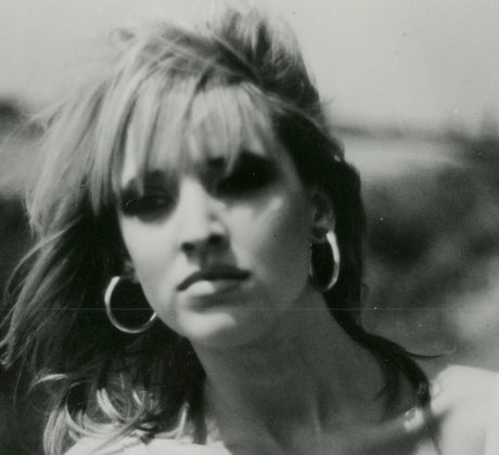 Elisa Waut — I say this straight