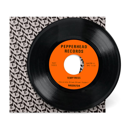 Strangulation b/w Temptress